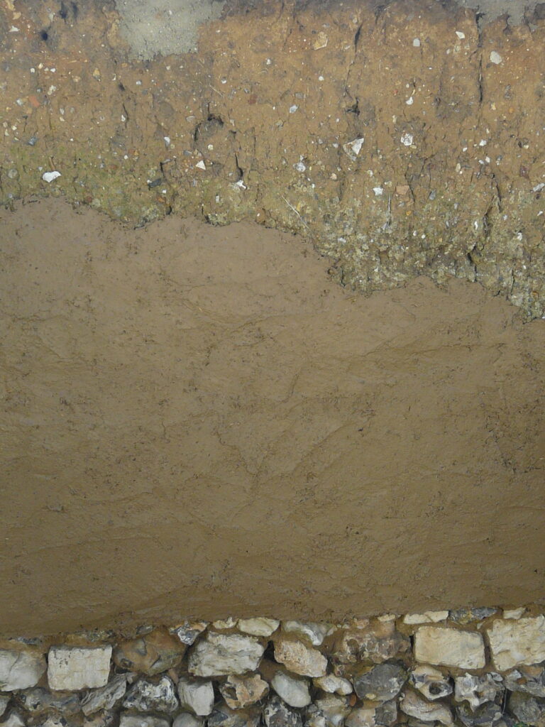 mur partie enduite